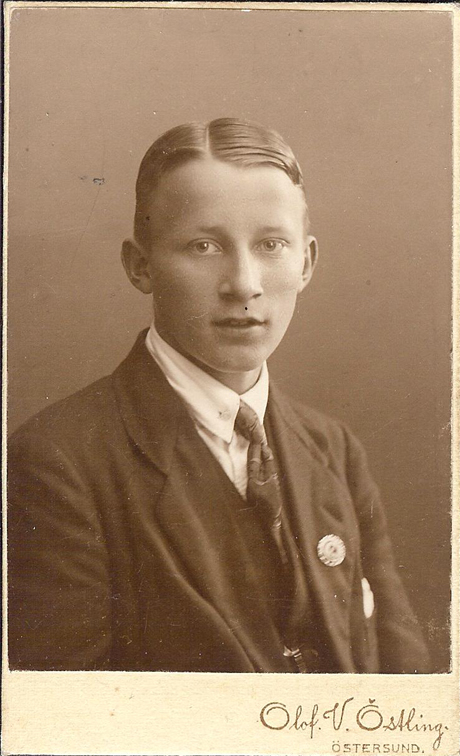 arvid_jonsson_f1902_lb.jpg