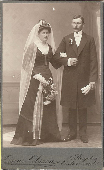 johanna_paulina_f1899_o_andreas_albert_f1894_bengtsson.jpg